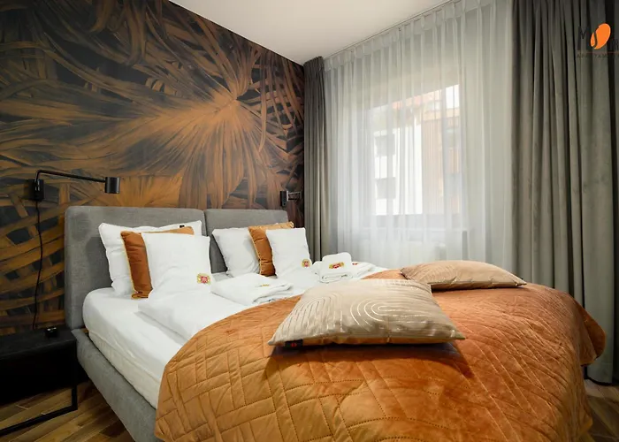 Premium Stone Hill - Baseny&jacuzzi 스클라르스카포렘바