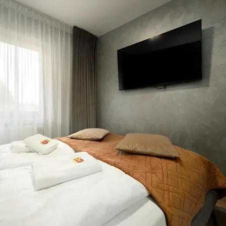 Premium Stone Hill - Baseny&jacuzzi